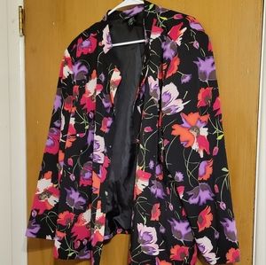 Maggie Barnes Floral Open Blazer